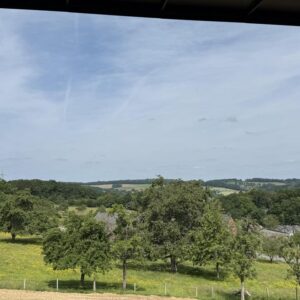 **Design trifft Komfort: Wohnen mit Stil !**