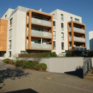 Zauberhafte 4-Zimmer-Whg. mit Süd-Loggia, ruhig und zentral