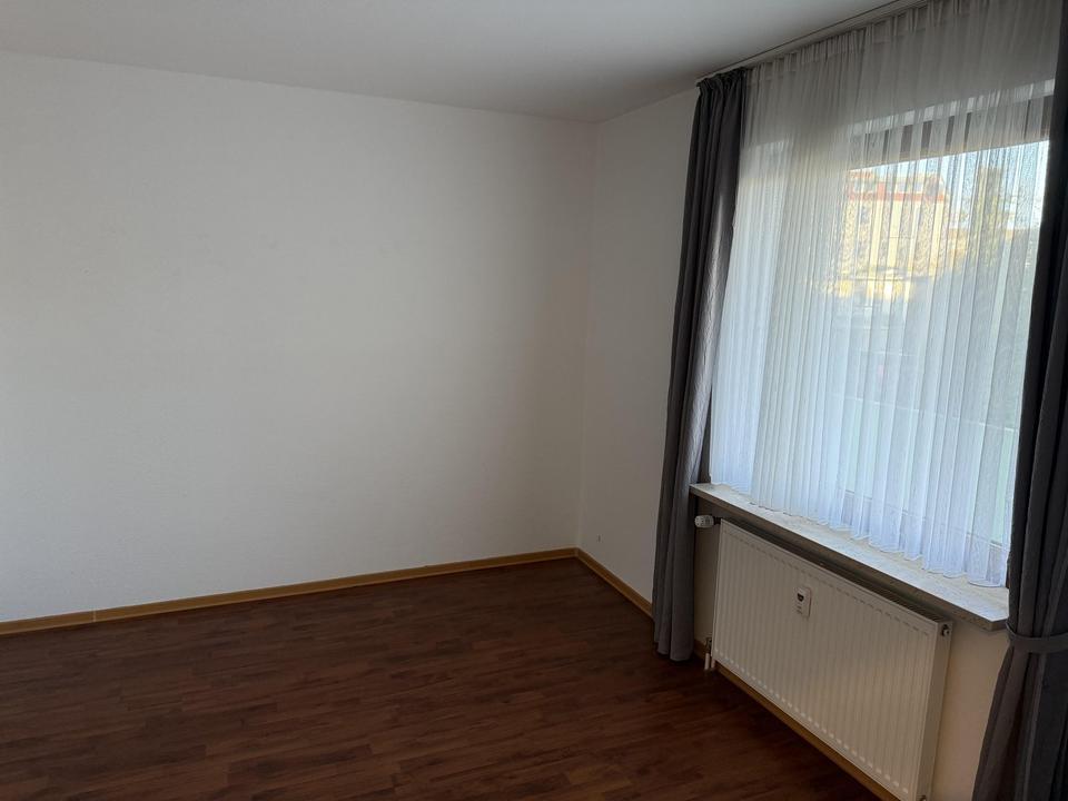 Schöne 3-Zimmer Wohnung mit Einbauküche und Balkon – Bild 6