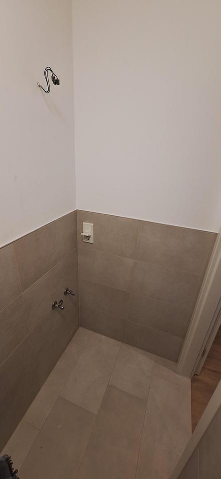 Büro/Praxisfläche ca. 100 qm in Bad Soden kernsaniert, Bahnhofnähe, bis zu 4 KFZ Stellpl. – Bild 17