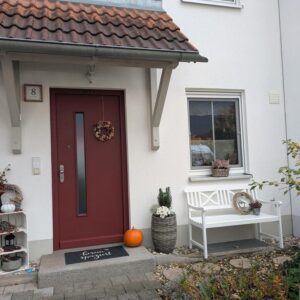 Provisionsfrei: Familienfreundliches Reihenmittelhaus mit Carport, Südterrasse und Balkonkraftwerk