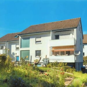 Modernisierte 6 Zimmerwohnung in zentraler Lage