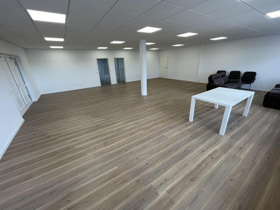 Büroflächen ab 15m², einzelne Büors anmieten o.ganze Etage+Teeküche +Internet (+Stellplätze+Lager) – Bild 19