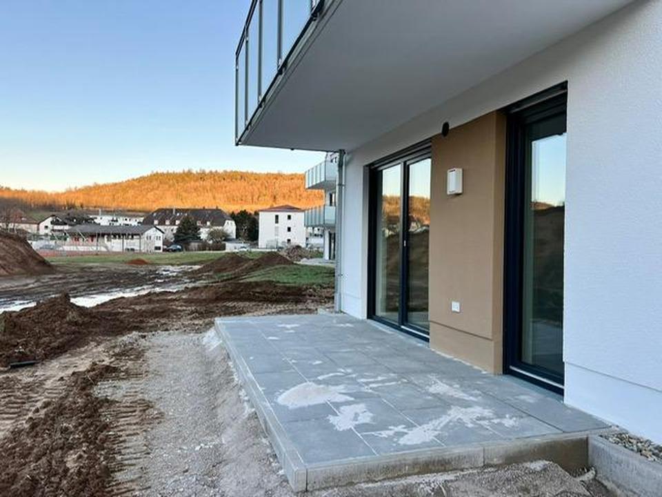 Wunderschöner Neubau 2 ZW EBK TG-Stellplatz Terrasse barrierefrei! – Bild 11