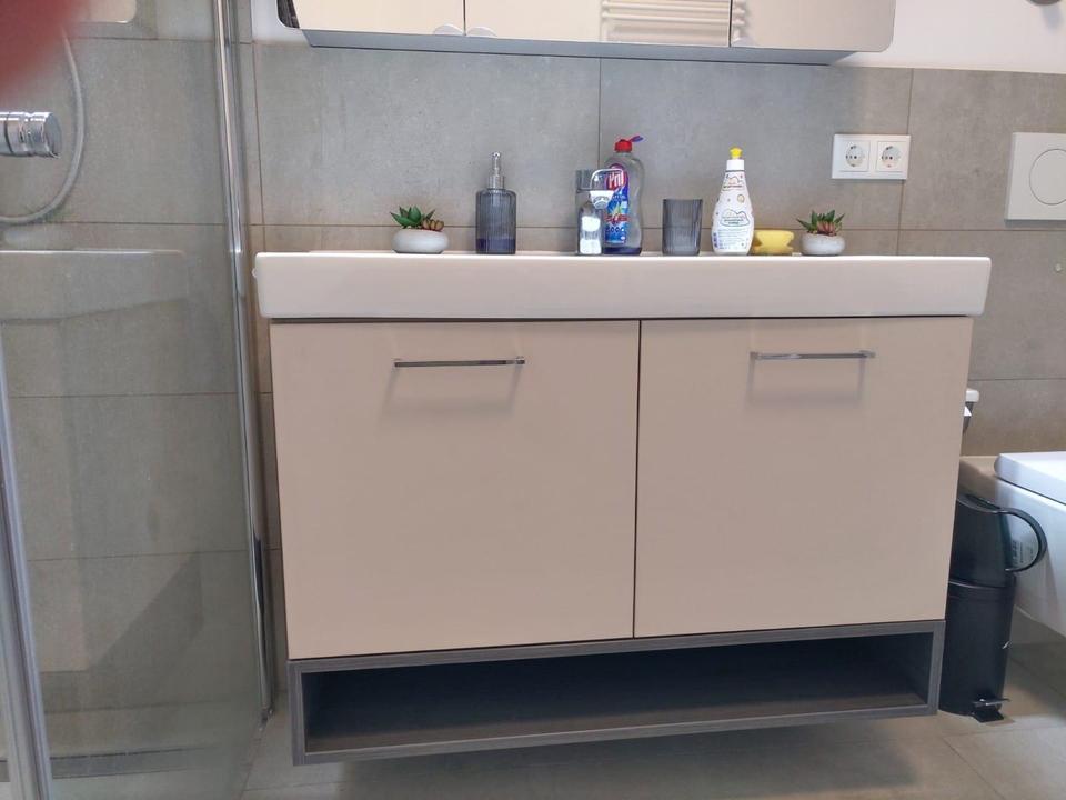 *Zwei Wohnungen u. 5x Stellplätze - Eigennutzer o. Kapitalanleger* – Bild 26