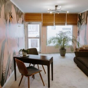 Verfügbar ab sofort: Gewerbefläche mit Schaufenster – ideal für Büro / Praxis / Kreativfläche