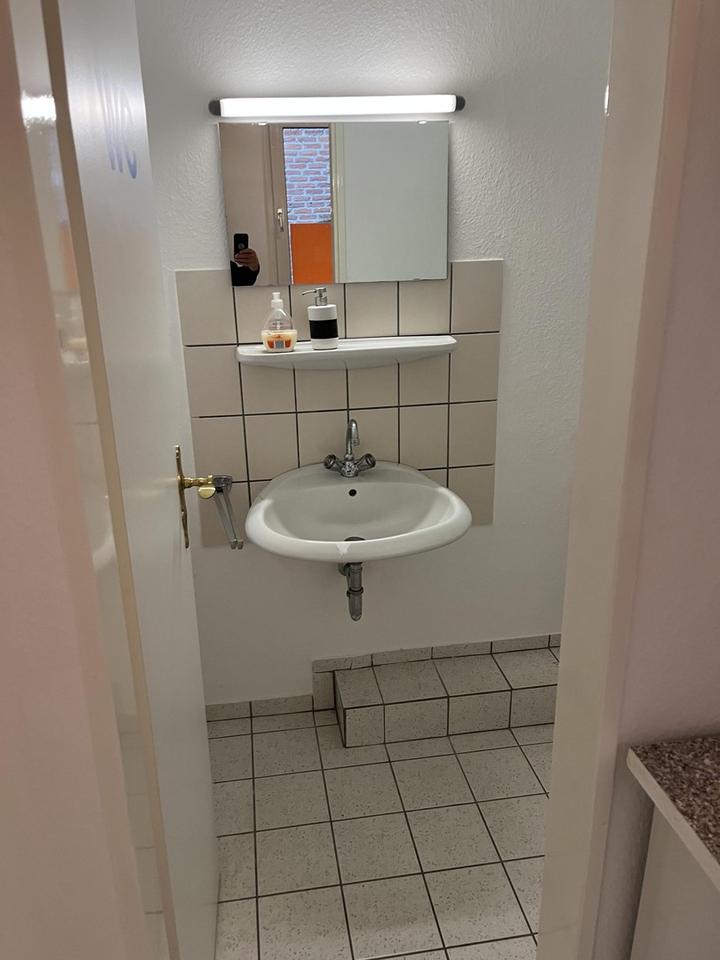 Multifunktionale Gewerbe-Immobilie/Ladenlokal zu vermieten – Bild 22