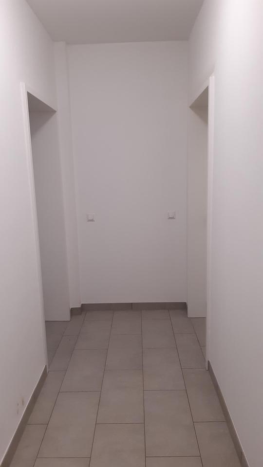 *Zwei Wohnungen u. 5x Stellplätze - Eigennutzer o. Kapitalanleger* – Bild 22