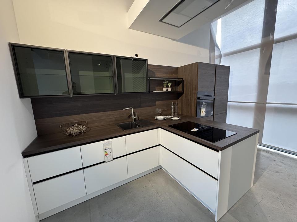 Neubau Erstbezug: 3-Zimmer Wohnung im 2.OG mit Blick ins Grüne – Bild 4