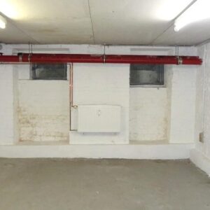 Kellerraum mit Heizung WC zu vermieten / U-Bahn Neukölln