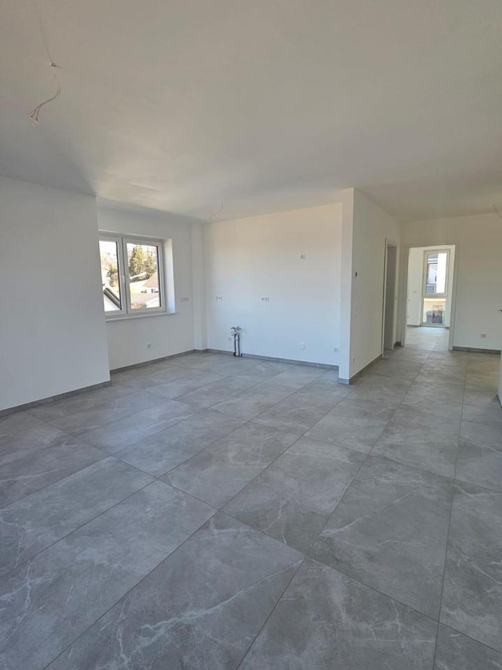 **Design trifft Komfort: Wohnen mit Stil !** – Bild 6