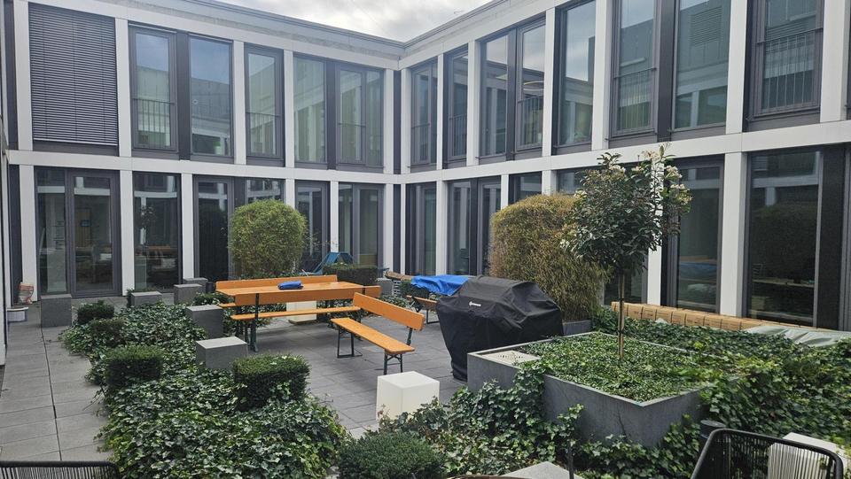 Sonnendurchflutete Panorama-Arbeitsplätze, Einzelbüros & Meetingräume – sofort bezugsfähig am OEZ – Bild 20