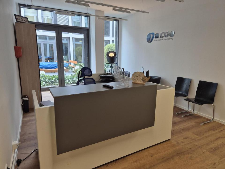 Sonnendurchflutete Panorama-Arbeitsplätze, Einzelbüros & Meetingräume – sofort bezugsfähig am OEZ