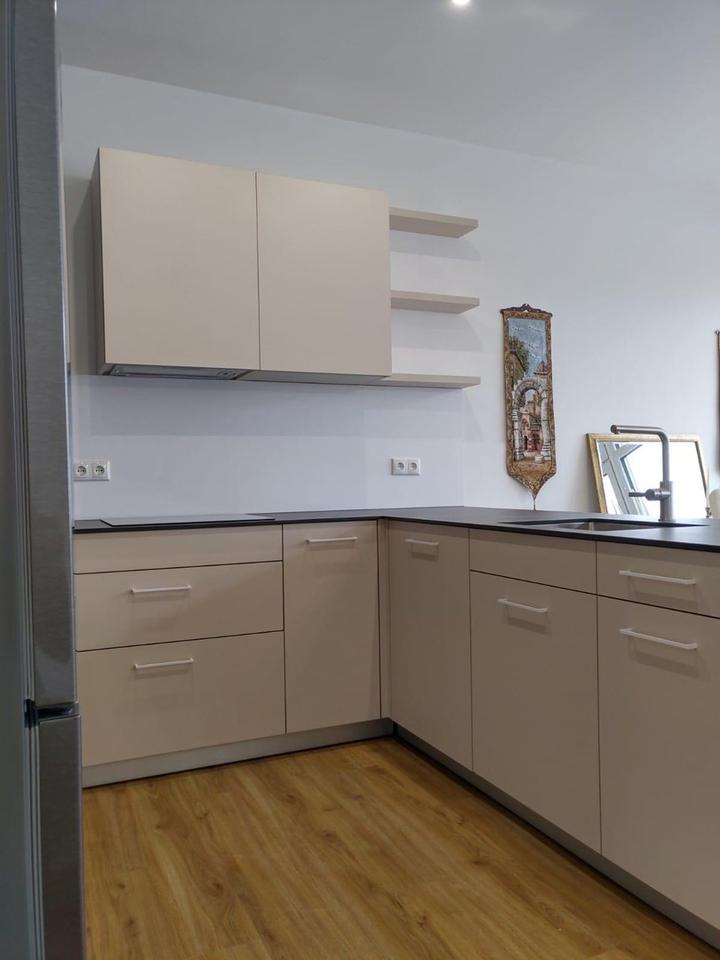 *Zwei Wohnungen u. 5x Stellplätze - Eigennutzer o. Kapitalanleger* – Bild 25