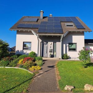 Freistehendes Einfamilienhaus Osburg, Garten, Doppelgarage, Bj. 2003, energetisch verbessert