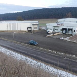 gepflegtes Industrie-Objektduo (Lagerhalle, Tiefkühlhaus) mit unbebautem Grundstück (7.900 m²)