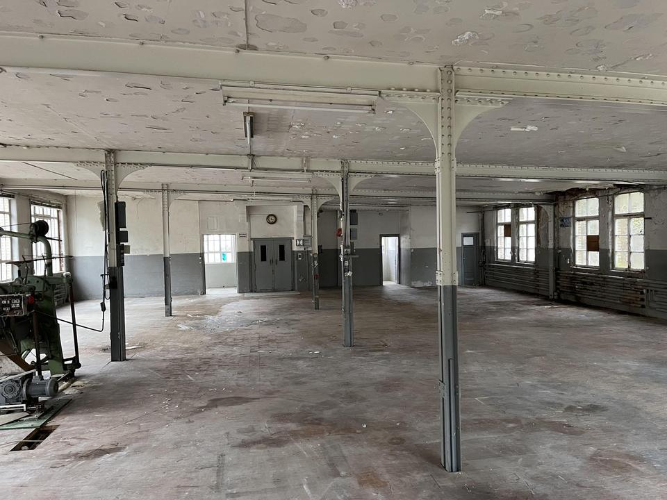 Sanierungsobjekt hohe Abschreibung geringe Steuern, viel Nutzfläche, großes Grundstück – Bild 9