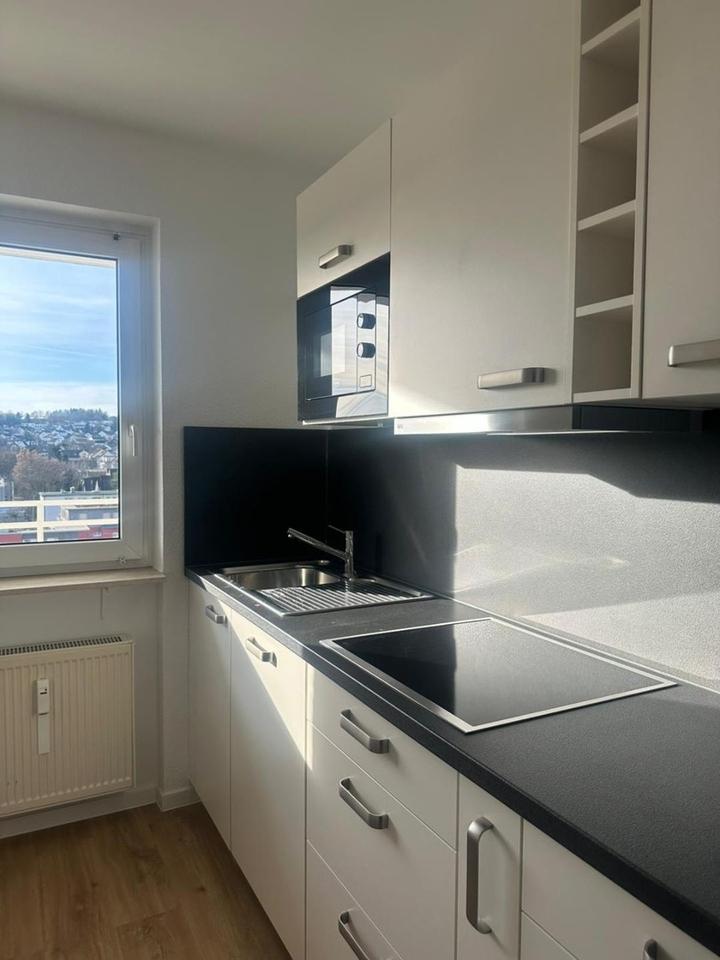 Büro/Praxisfläche ca. 100 qm in Bad Soden kernsaniert, Bahnhofnähe, bis zu 4 KFZ Stellpl. – Bild 4