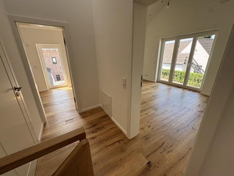 Provisionsfrei: Niedrigenergiehaus, bezugsfertig in Düsseldorf-Kalkum, Süd-West-Lage – Bild 8