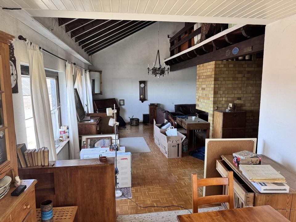 Sanierungsbedürftiges Einfamilienhaus (ca. 150 m2) in Aussichtslage von Lauf – Bild 4