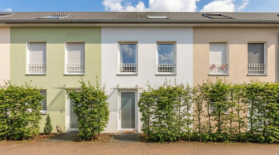 Modernes Reihenmittelhaus in Hanau – 5 Zimmer, zwei Stellplätze & Garten – Bild 26