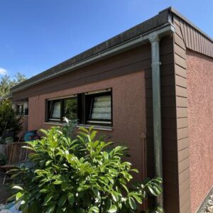 Freistehender Bungalow mit 2 Appartements