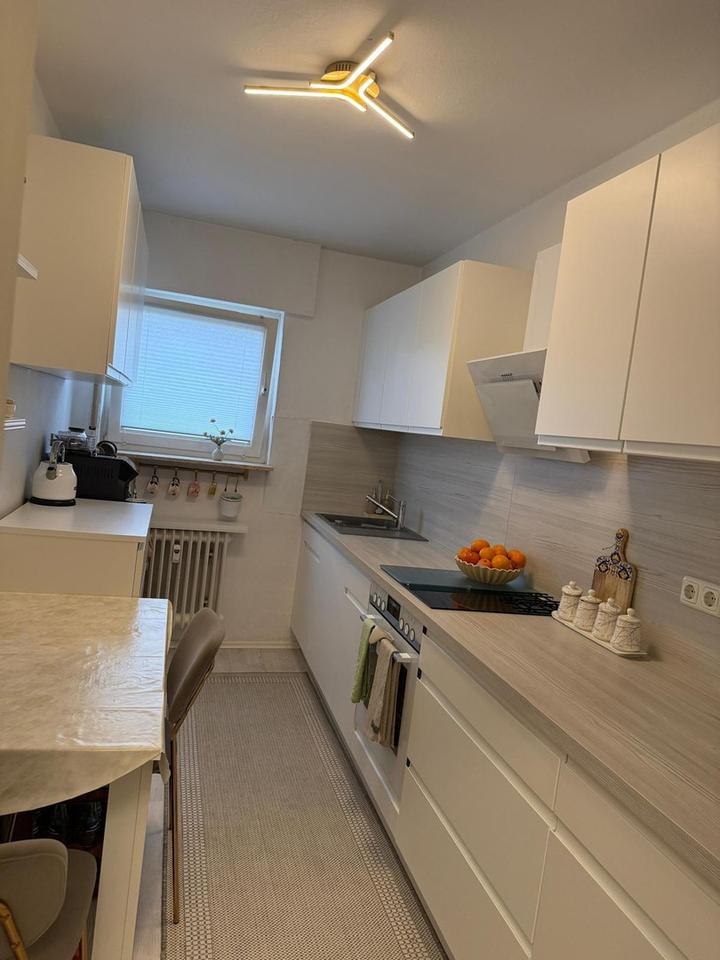 PROVISIONSFREI: Renovierte 2-Zi.-Wohnung & Garage – Top-Anlage mit Top-Mietern – Bild 3