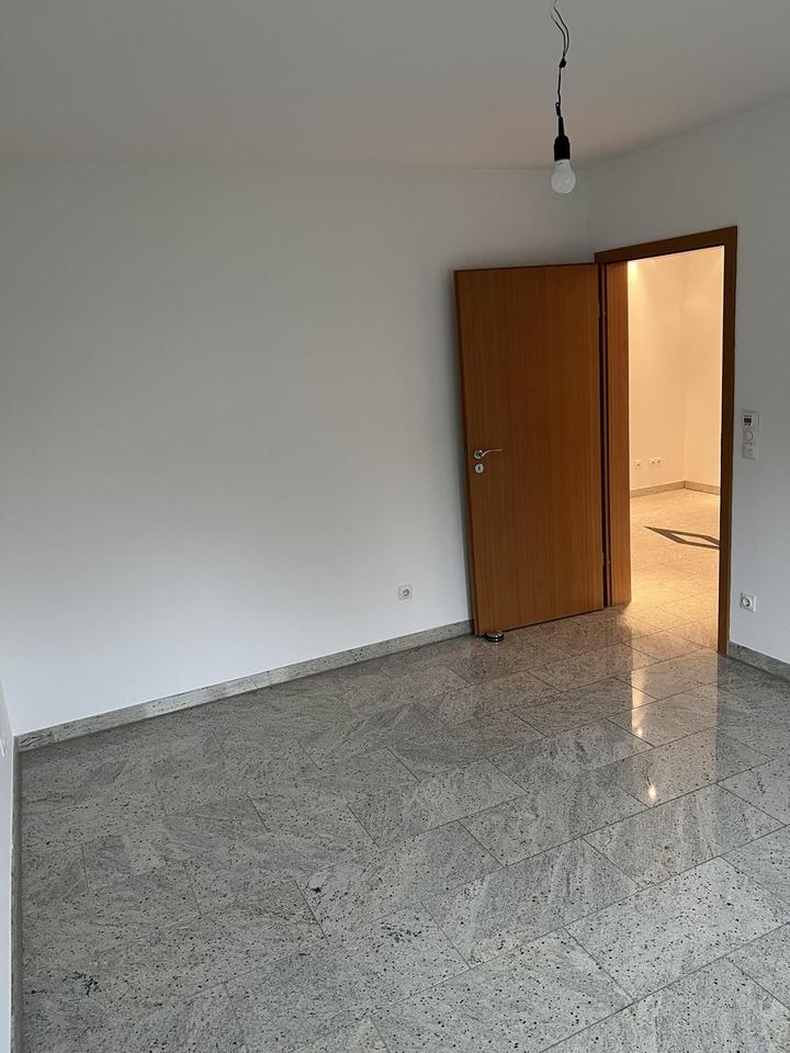 Schöne charmante 3 Zimmer Wohnung in Köln Weiler – Bild 13