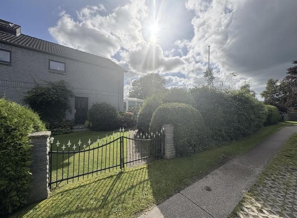 Attraktives Einfamilienhaus mit Wintergarten und Garage in ruhiger Lage – Bild 6