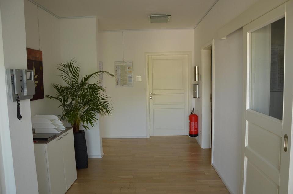 Büro/Praxisräume: ruhige Lage/hochwertiges Gebäude/viele Stellplätze mit Option Wohnen/Arbeiten – Bild 11