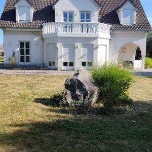 Exklusives Refugium in Volkenschwand: Wohnen im Grünen mit Sauna und parkähnlichem Garten