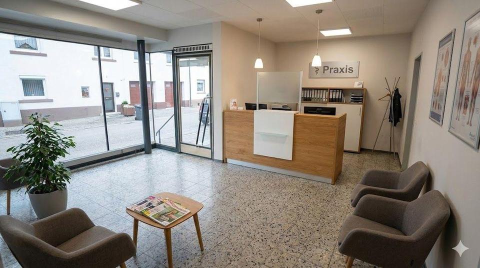 Attraktive Gewerbe-/Praxisfläche im Zentrum von Wyhlen – 86 m²