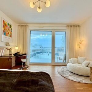 All-Inclusive-Miete: Vollmöbliertes WG-Zimmer mit exklusivem Balkon & Aufzug in Neubau-Siedlung!