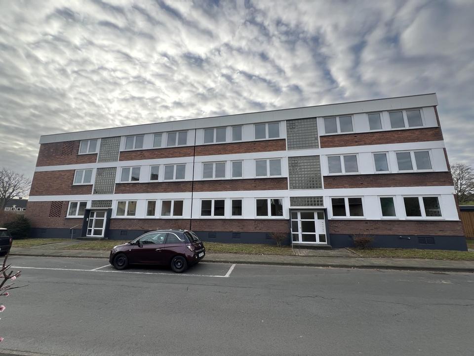 PROVISIONSFREI !!! Leerstehende Wohnanlage mit 12 Wohnungen & 7 Garagen – Bild 5