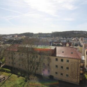 moderne 4-Raumwohnung mit Kamin