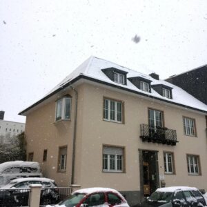 Repräsentative Stadtvilla (Haus in Haus) im Zentrum von Opladen zu vermieten!