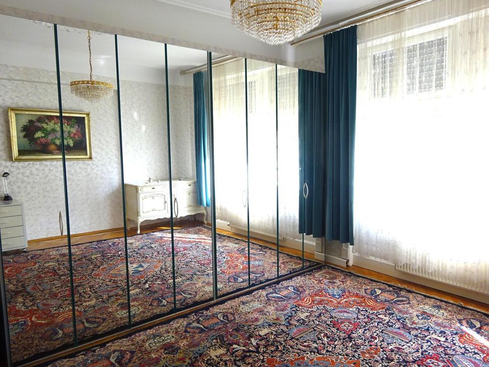 Provisionsfrei! Charmante 3-Zi.-Whg m. Balkon am Hölderlinplatz (Stgt-West) – Bild 6