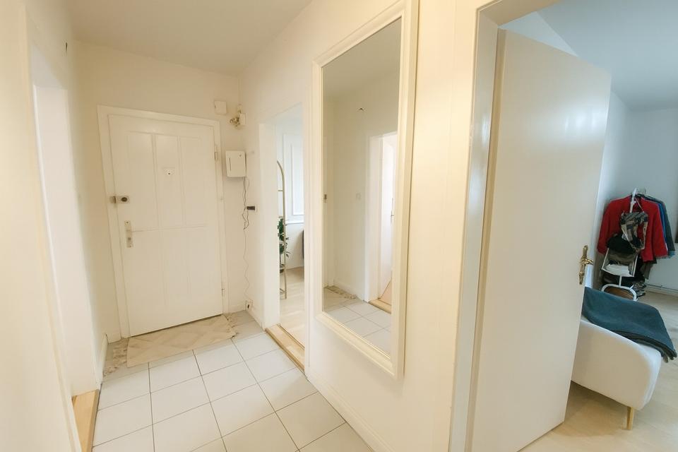 Zentrale 3-Zimmer-Wohnung mit Balkon in der Bremer Bahnhofsvorstadt – frei werdend – Bild 2