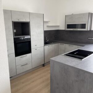 Moderne 4-Zimmer-Wohnung mit Balkon und hochwertiger Einbauküche in Buchen