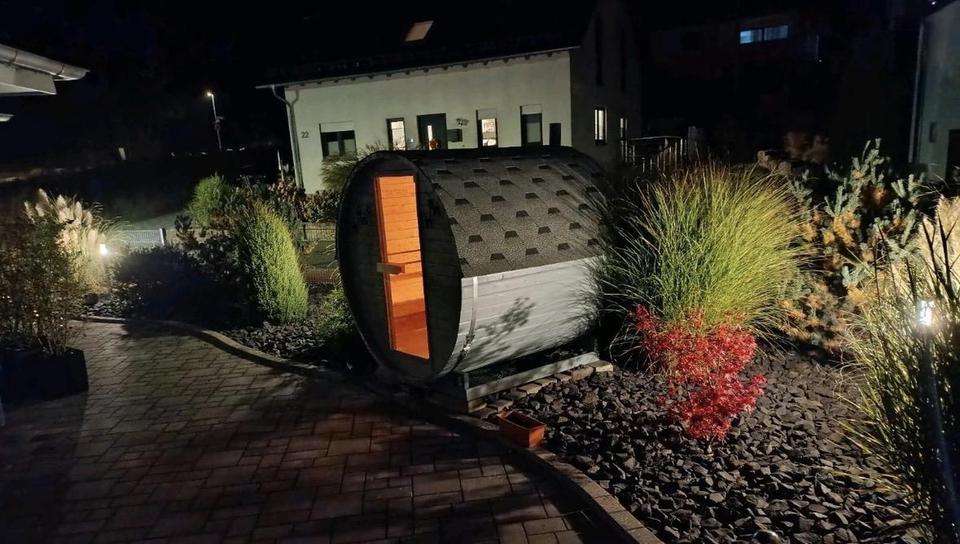 Moderner, energieeffizienter Winkelbungalow mit Sauna & Kamin – Bild 5