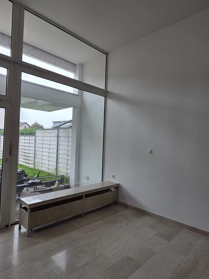 Wow-Effekt am Schlössle: Saniertes Split-Level-Haus mit 3,60m Deckenhöhe, Marmor und Garten – Bild 6