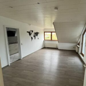Helle 3‑Zimmer‑Wohnung mit schöner Loggia und Garagenstellplatz – gepflegt & sofort bezugsbereit