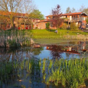 Naturpark Lauenburgische Seen, Wohn- und Lebensprojekt mit Seminarhaus + 4 Wohnhäuser