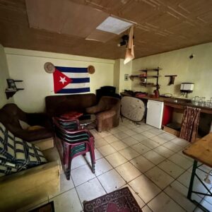 Vielseitig nutzbare Gewerbeeinheit mit Barbereich in Dortmund