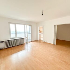 Modernisiertes City-Apartment mit neuer Einbauküche & frischem Bad – Ideal für Singles & Paare!