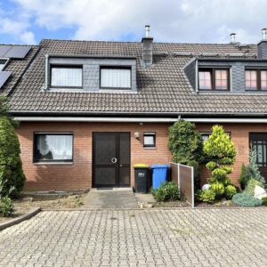 Kerpen Brüggen,Reihenhaus,3 Ebenen,Garten,Garage,von Privat