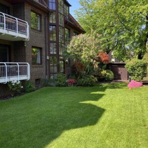 Großzügige Wohnung, 2 Zimmer. 78qm Wohnfläche, 6qm großer Balkon, ruhige Lage