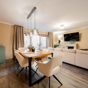 aus privatem Portfolio 2 ETW / ZFH und Baudenkmal sehr günstig abzugeben