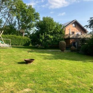 durchsaniertes Einfamilienhaus mit großem Grundstück incl. separatem Bauland