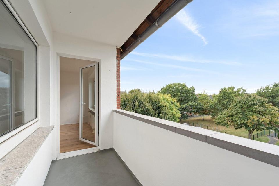 Moderne 3-Zimmer Wohnung mit Balkon in Benrad-Nord – Bild 7